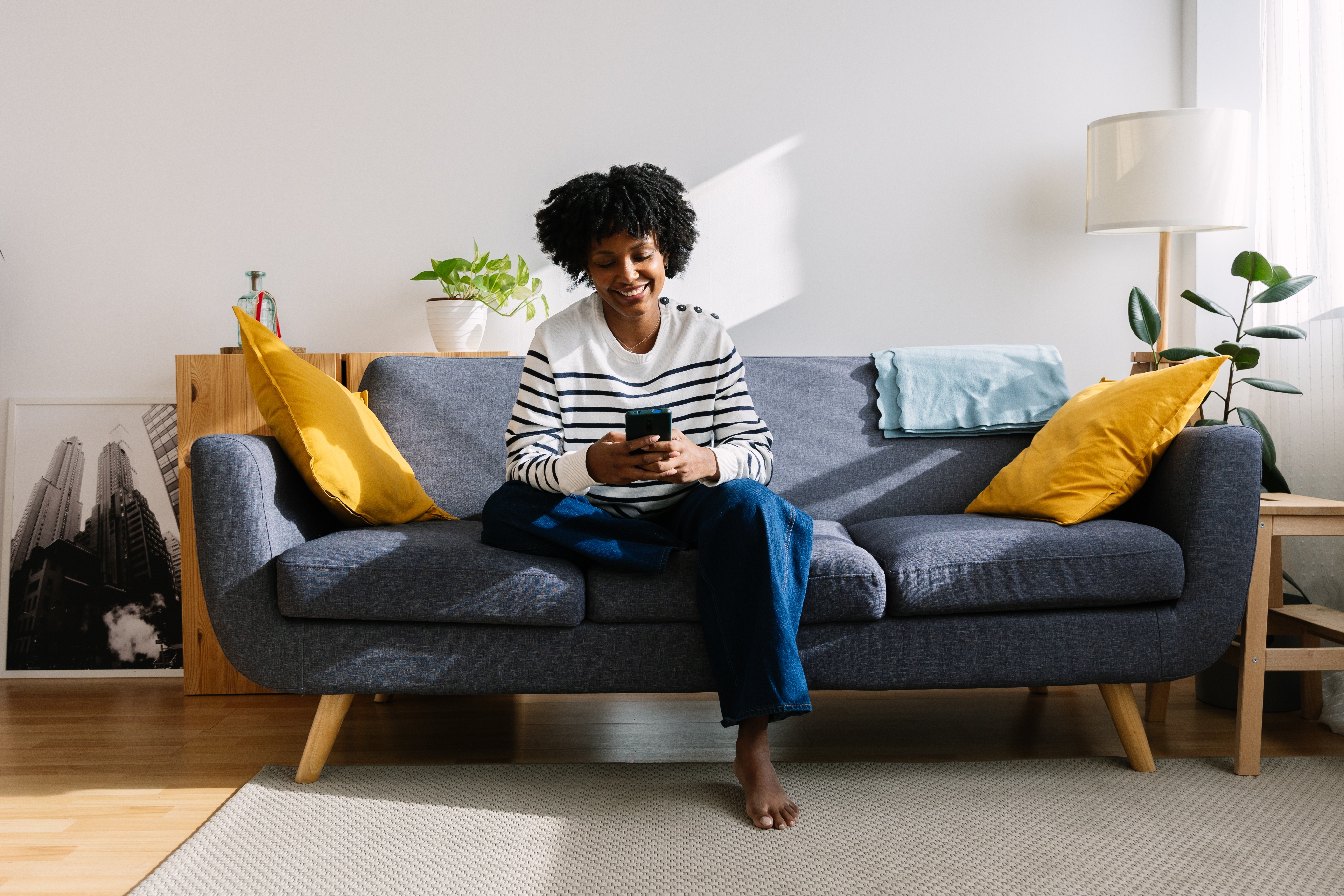Woman using phone HealthUnlocked Moderator